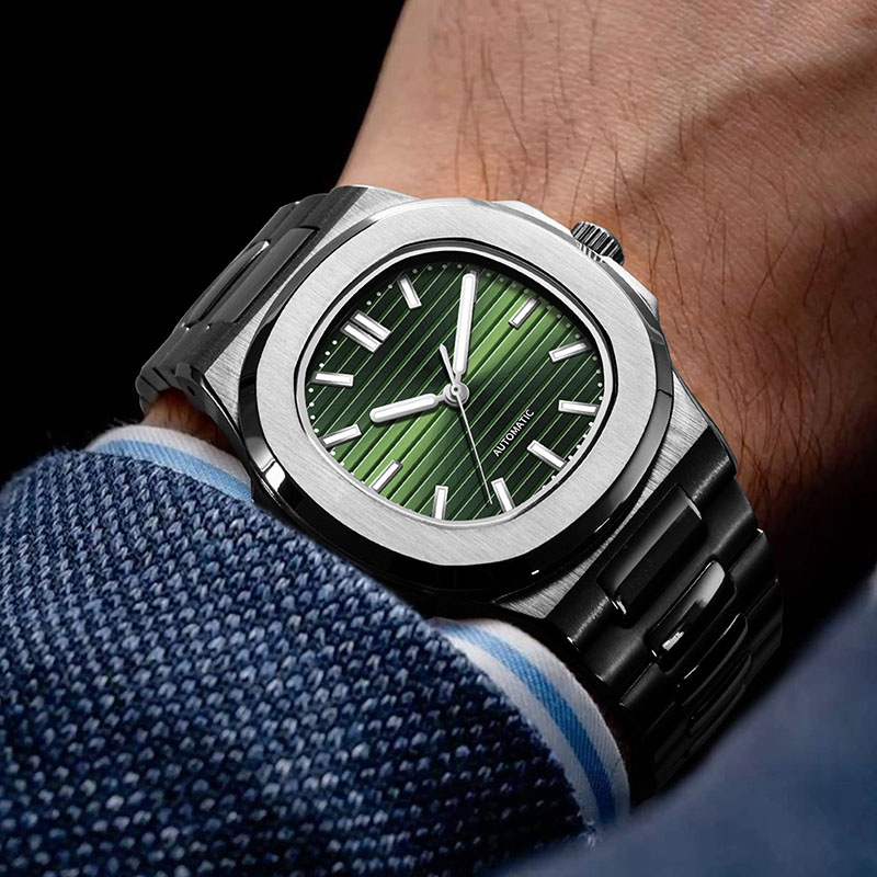 นาฬิกาข้อมือผู้ชาย MACARLON 43 - Patek Philippe Watch Nautilus บทวิจารณ์และราคา